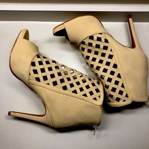 High heels open toe booties